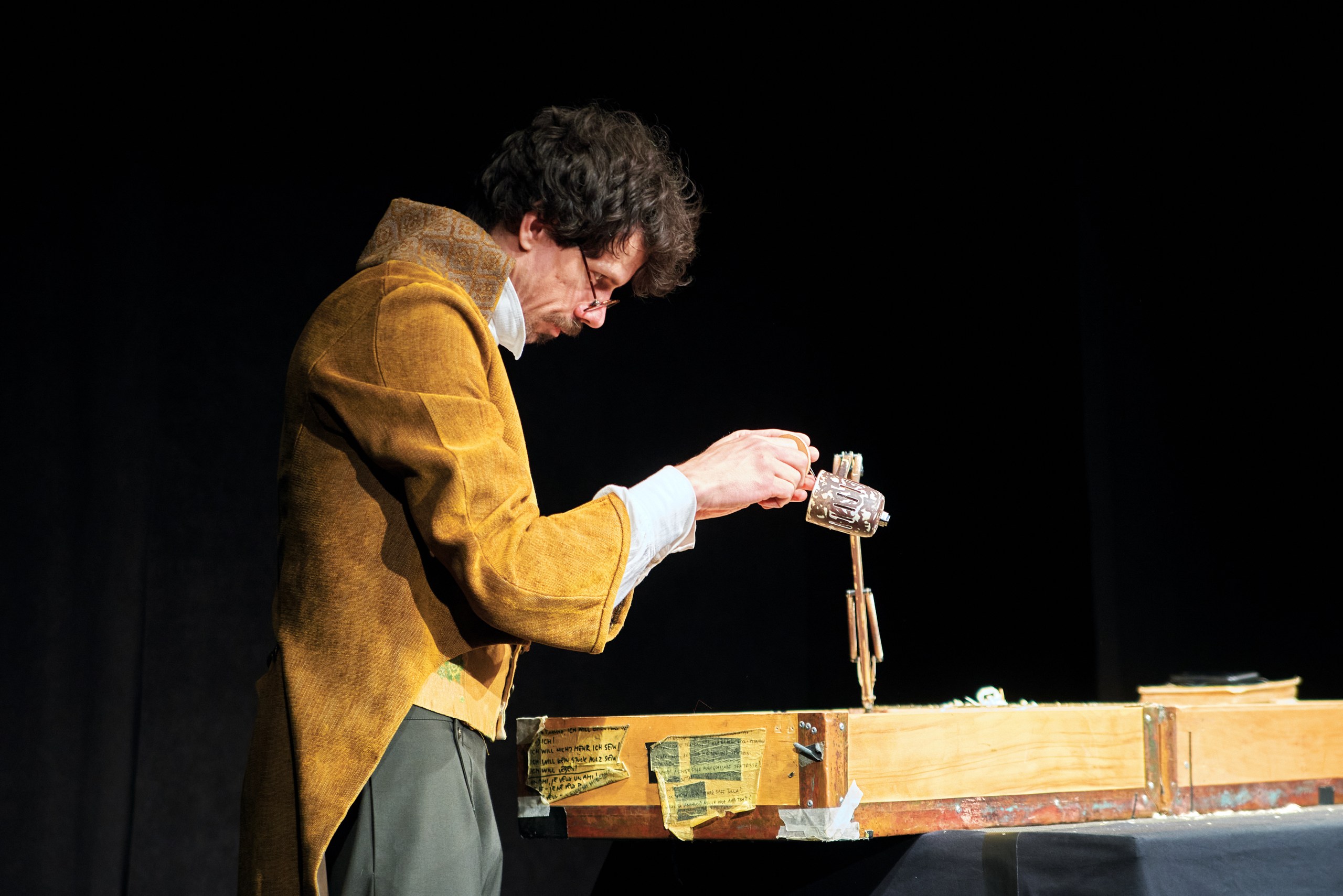 Divna Stojanov's review: No Humanity Without Mistakes, No Human Without Puppetry